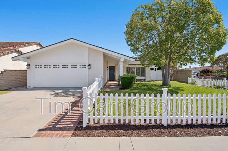Huntington Beach House: 8822 Bellshire Drive