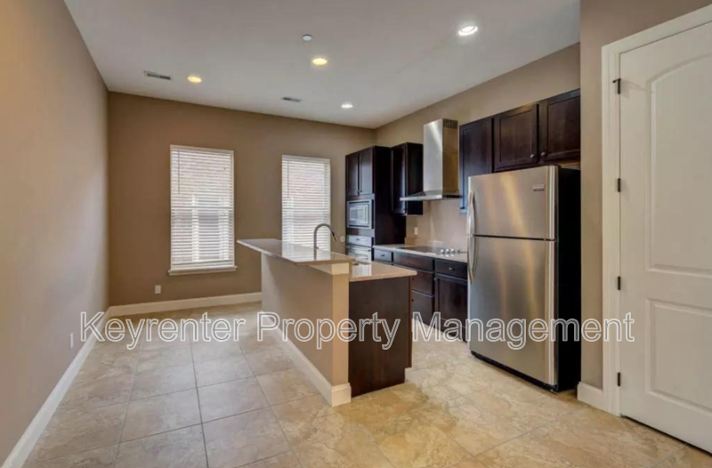 University City House: 6416 Cates Ave