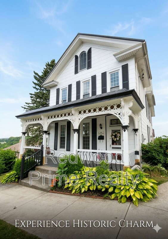 Ebensburg House: 401 South Center Street