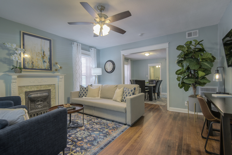 Kansas City Condo: 2539 Cherry St - 1N