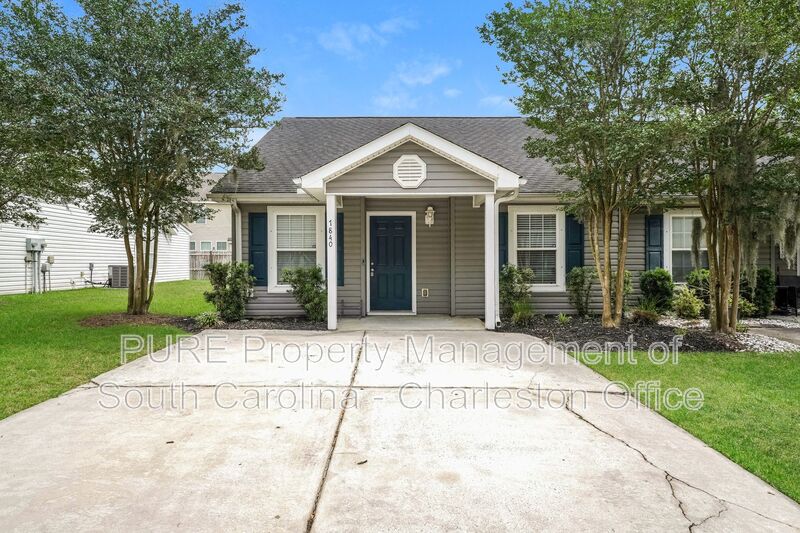 North Charleston House: 7840 Park Gate Dr