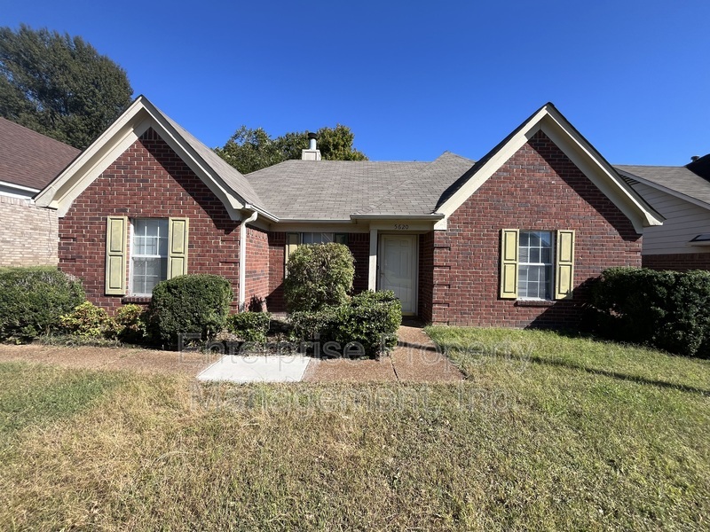 Memphis House: 5620 Dedo Cir
