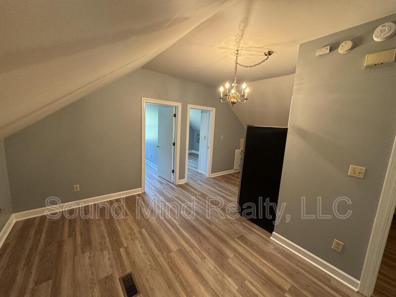 Coats House: 236 North Orange Street