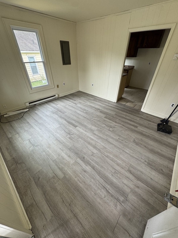 Hopewell Condo: 2121 Hazelwood Ave