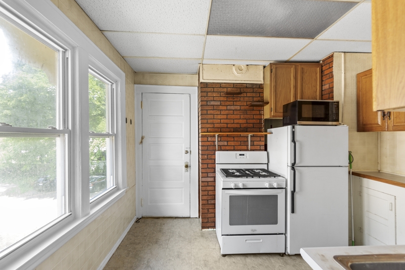 Syracuse Condo: 247 Roosevelt Avenue - 2