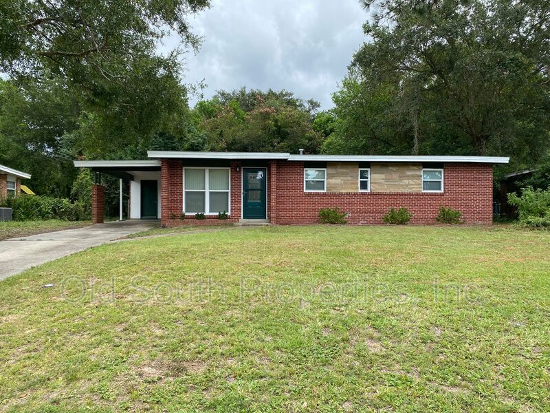 Pensacola House: 6210 Hilltop Rd