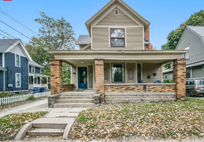 Grand Rapids Condo: 921 Fairmount Street Southeast - 1
