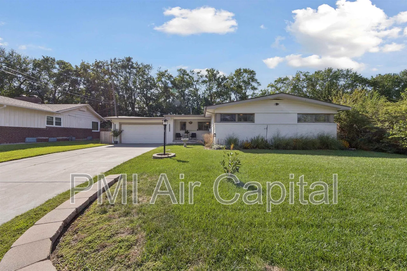 Wichita House: 1917 North Edgemoor Street