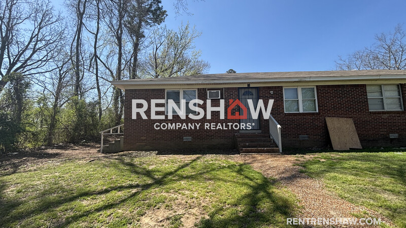 Munford House: 23 Navy Cir