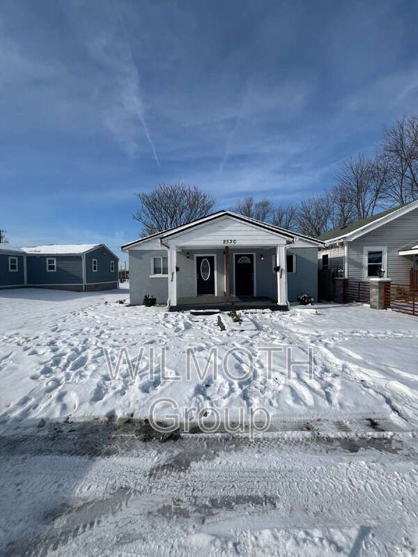 Indianapolis Condo: 2532 North Temple Avenue