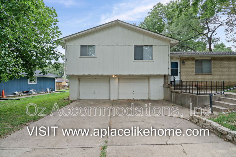 Kansas City Condo: 1606 N 63rd Pl