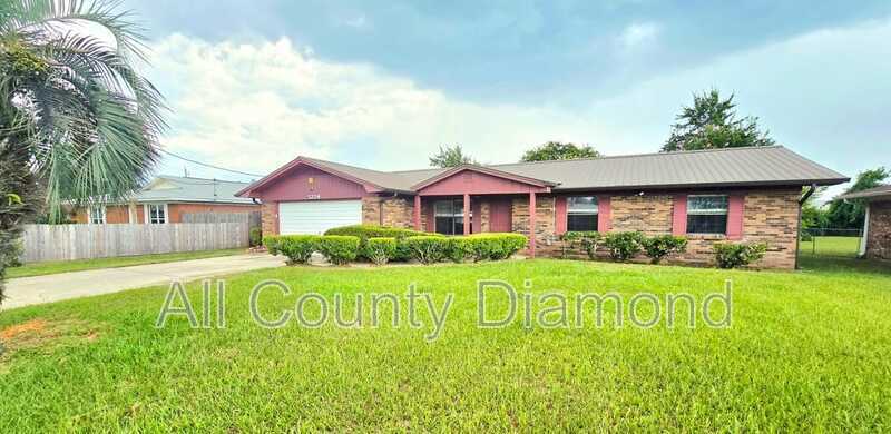 Panama City House: 5224 Park St