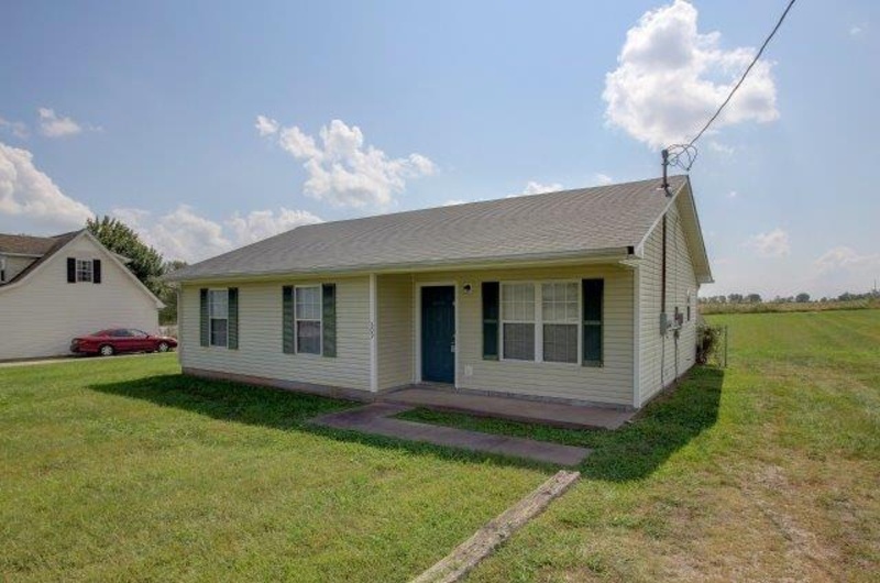 Oak Grove House: 309 Bumpus Mill Rd