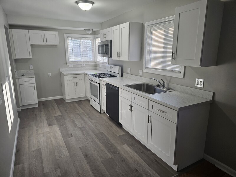 Redford Charter Township House: 26539 Clarita Street