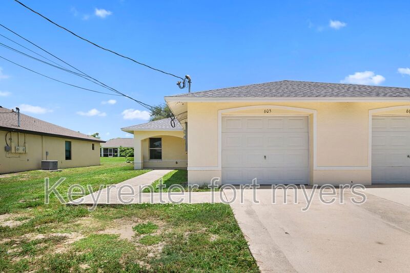 Cape Coral House: 605 Hancock Bridge Pkwy