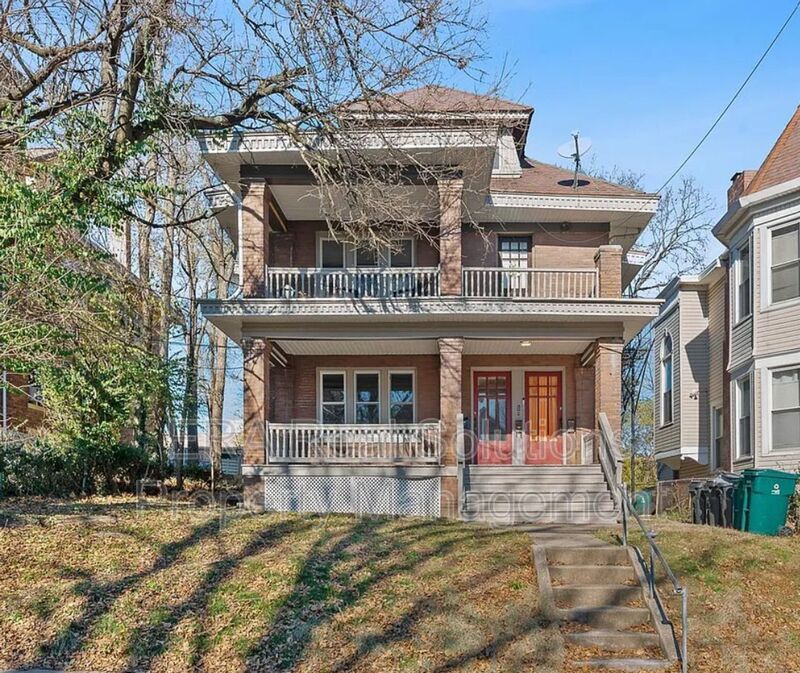 Cincinnati Condo: 816 Windham Avenue