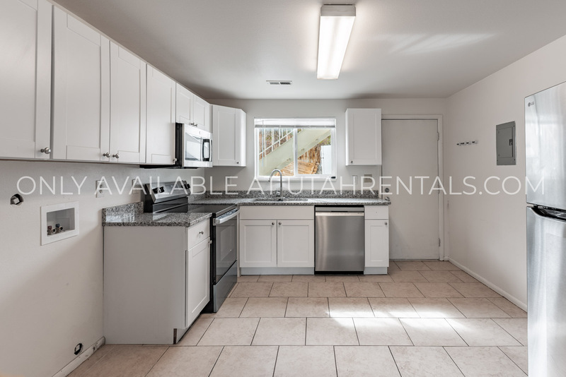 Orem Condo: 1052 S Virginia Cir