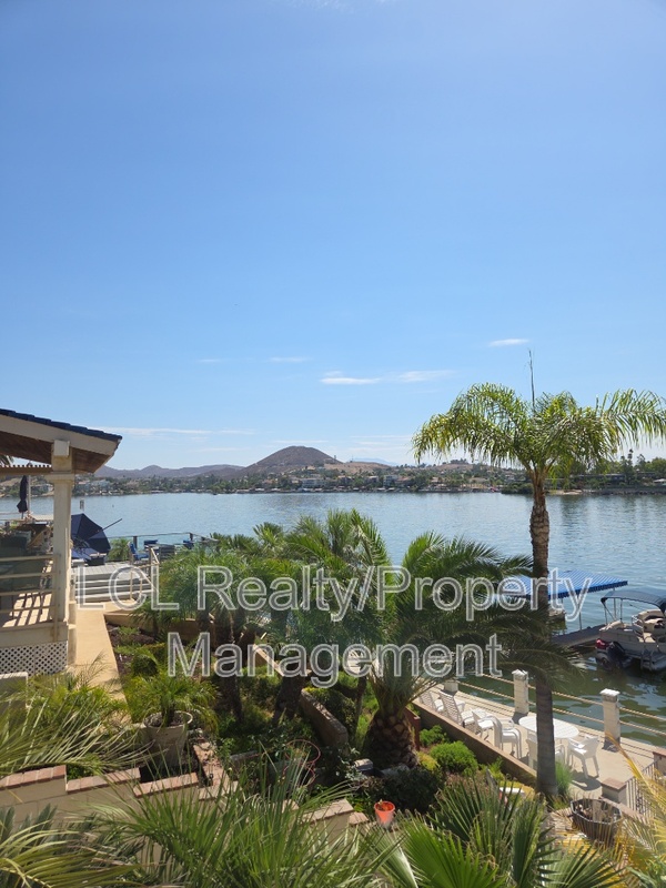 Canyon Lake House: 29880 Longhorn Dr