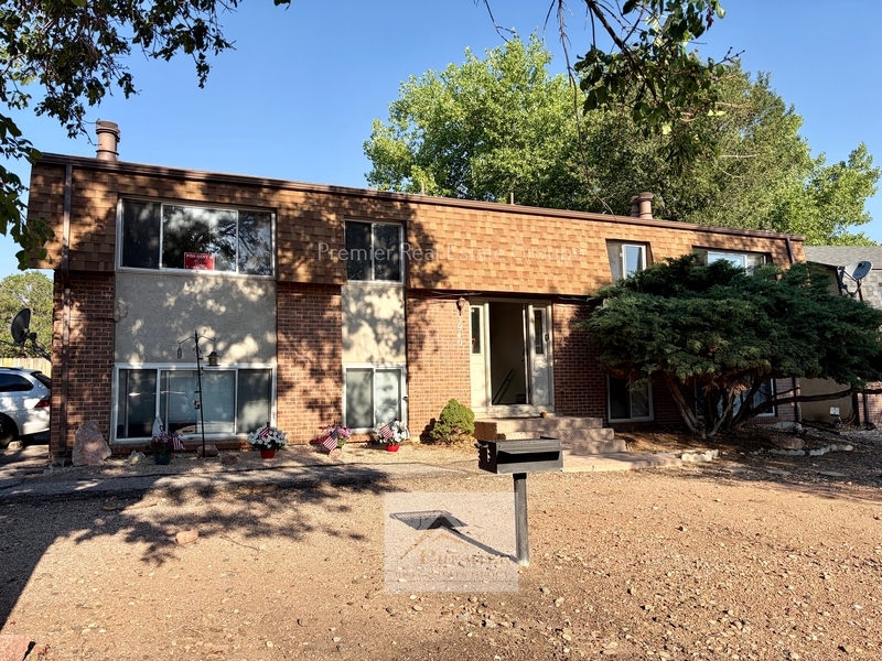 Colorado Springs Condo: 3940 Stonedike #A