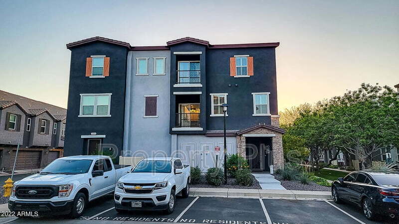Phoenix Condo: 2362 E Huntington Dr