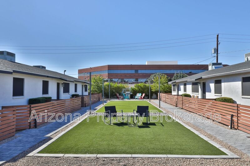 Phoenix Condo: 4150 N. 25th St.