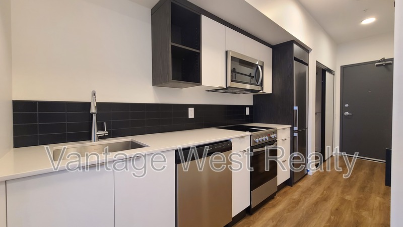 Kelowna Condo: 314-615 Rutland rd North