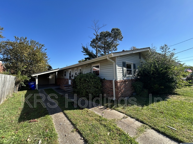 Norfolk House: 156 Cherry St