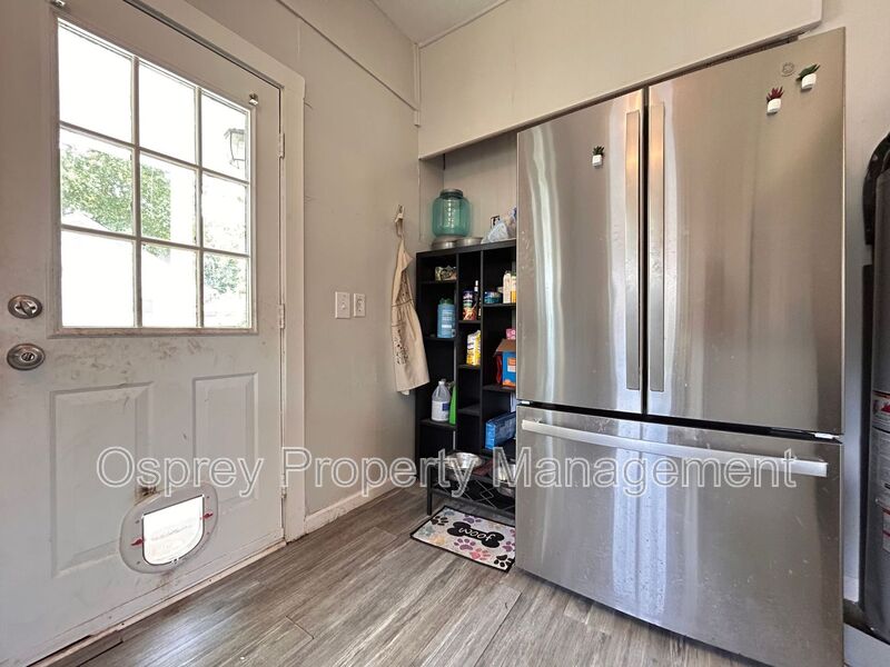 Charming 2BR/1BA Home with Garage & Fenced Yard - 