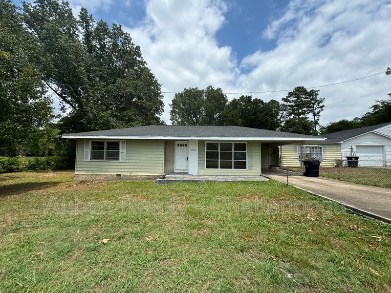 Chattanooga House: 6905 Moreview Road