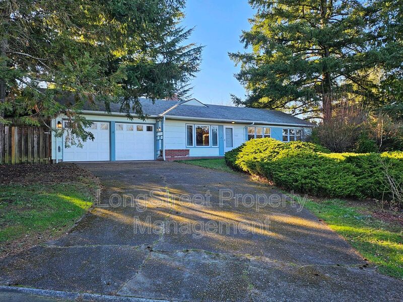 Portland House: 11870 SW Park Way
