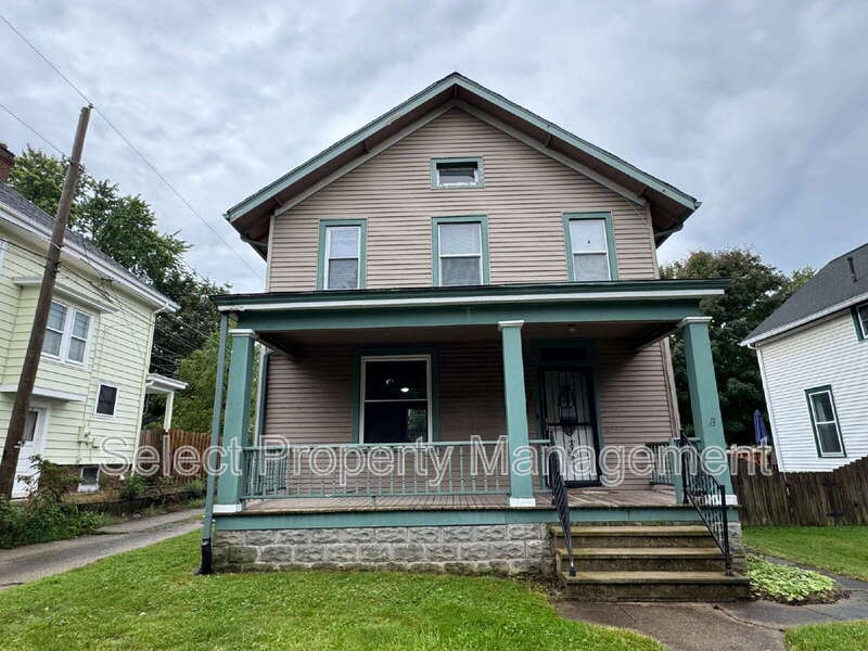 Fort Wayne House: 317 W Wildwood Ave