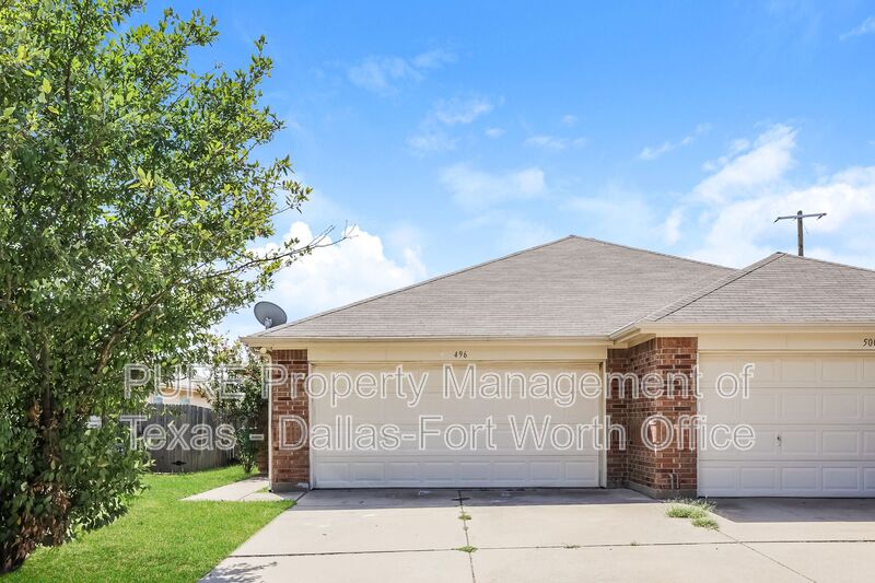 Crowley Condo: 496 Brookbank Dr