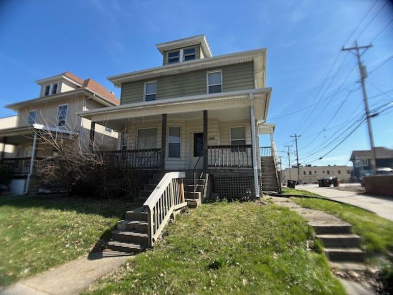Peoria House: 1010 North Elmwood Avenue