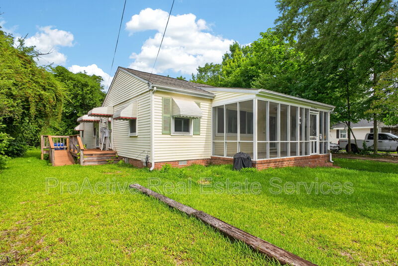 100 Hodges Manor Road 