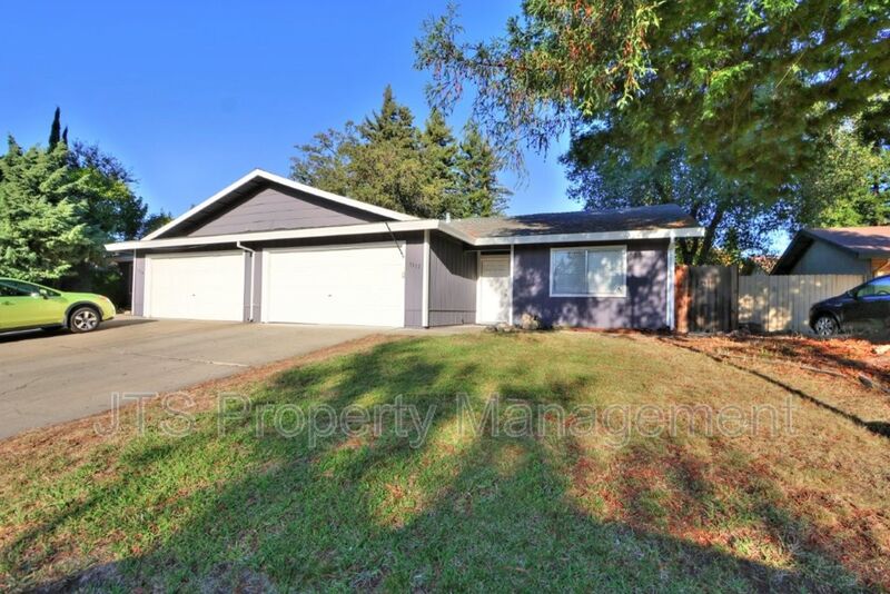 Citrus Heights Condo: 5512 Mike Arthur Ct