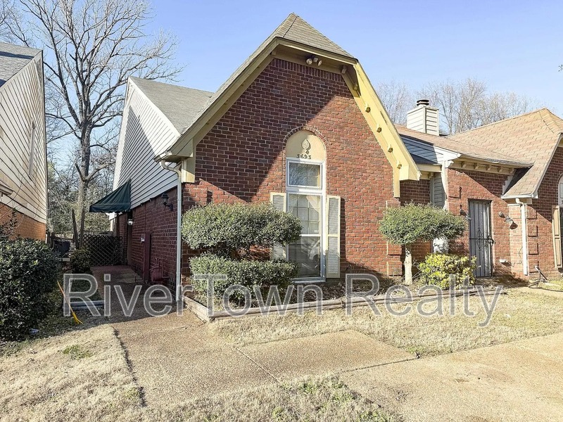 Memphis House: 3693 Hyacinth Dr