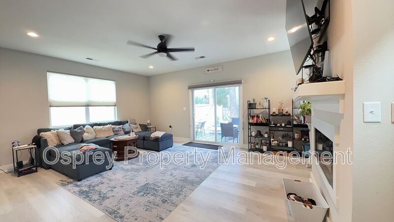 Modern 4-Bedroom Virginia Beach Home Near Town Center! - Photo 7