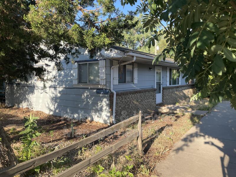 Fort Collins Condo: 601 North Bryan Avenue - 601-1