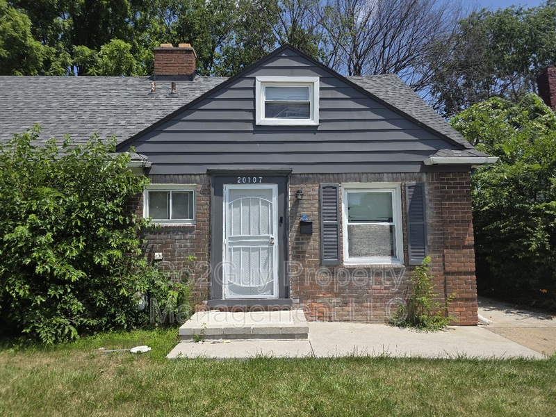 Detroit House: 20107 Moross