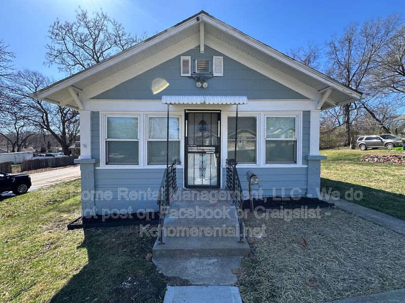 Kansas City House: 2917 E 61st Street