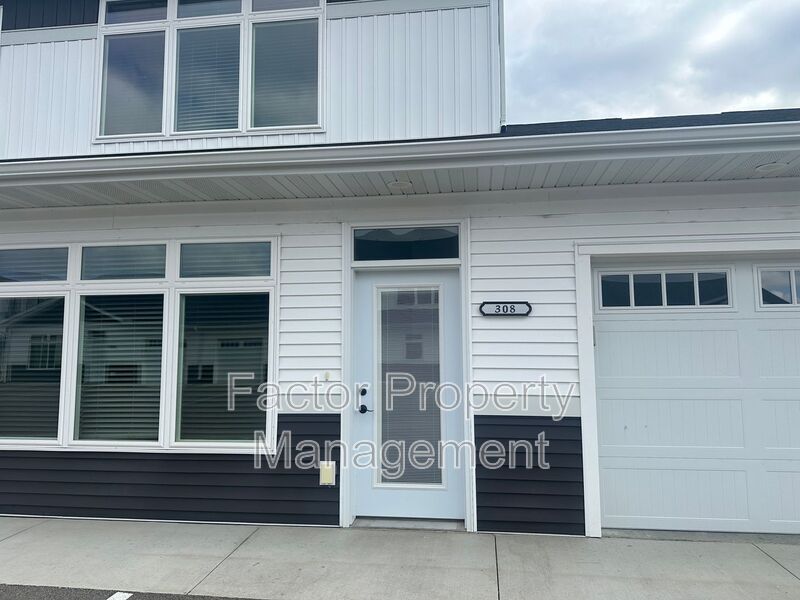 Mankato Townhome: 308 Prairie Rose Trail