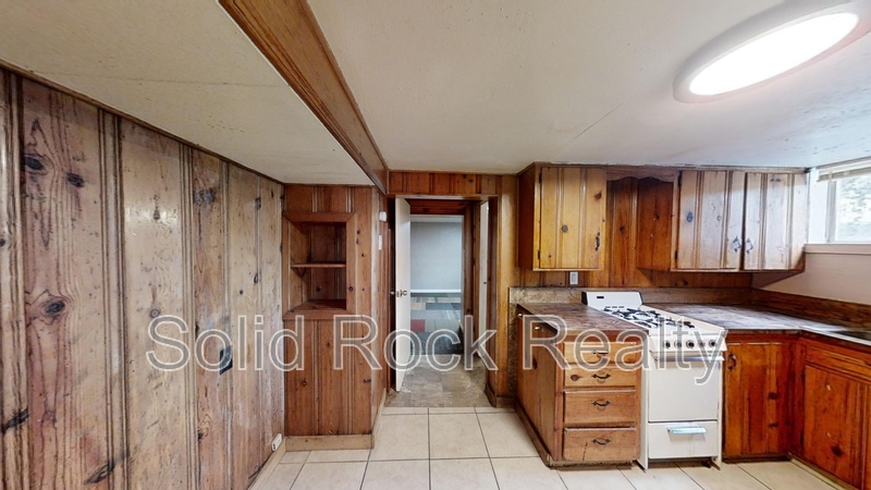 Colorado Springs Condo: 1520 East Pikes Peak Avenue - B