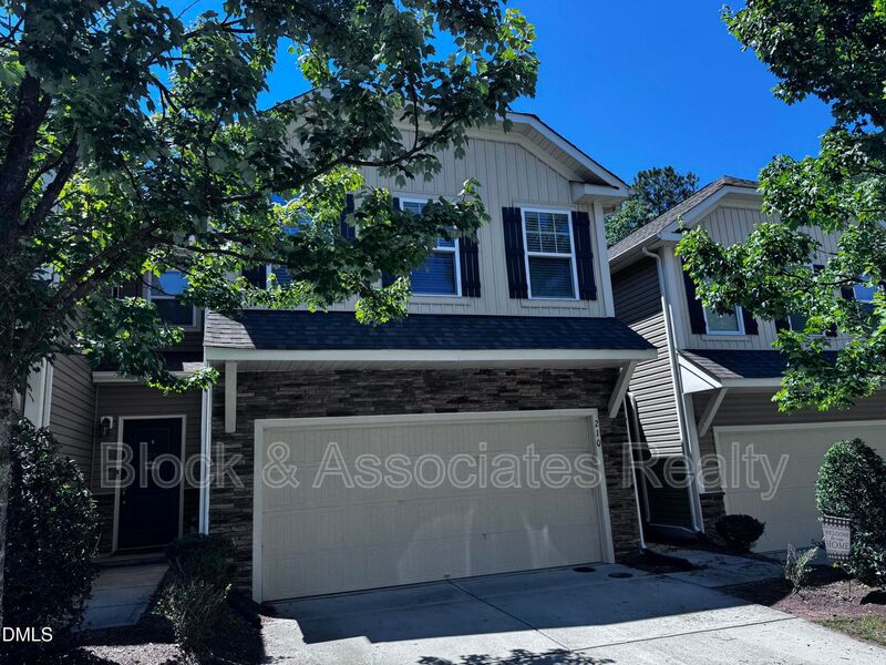 MORRISVILLE House: 210 HAMLET PL