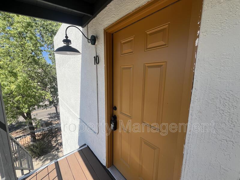 Albuquerque House: 1320 Martin Luther King Jr Ave NE