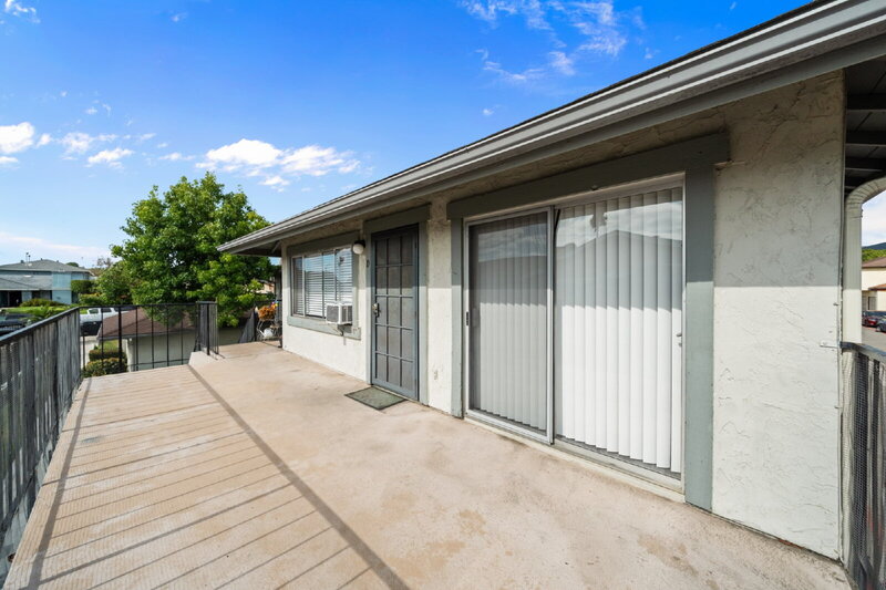 Vista Condo: 1223 Monique Court