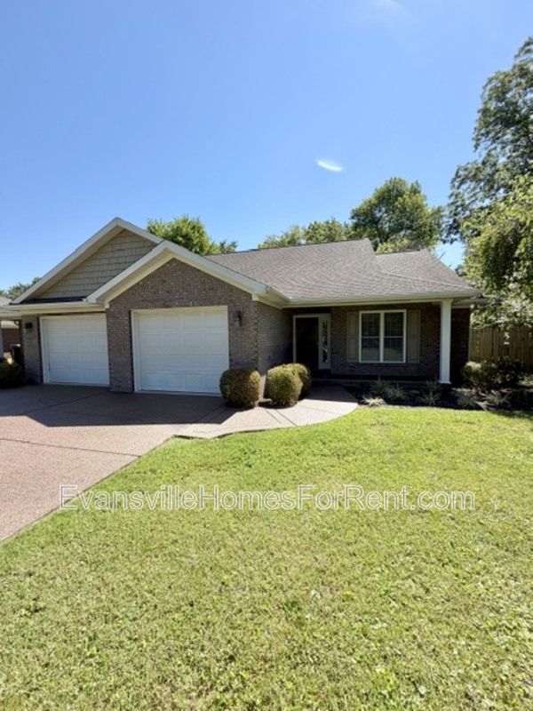 Evansville Condo: 3909 Charlotte Avenue - B