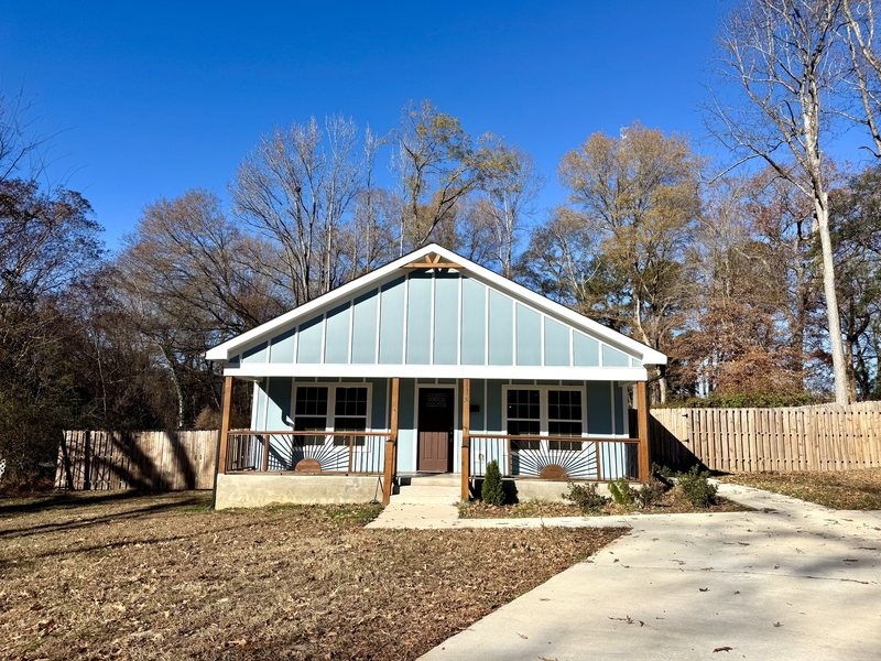 Louisburg House: 118 Mineral Springs Road