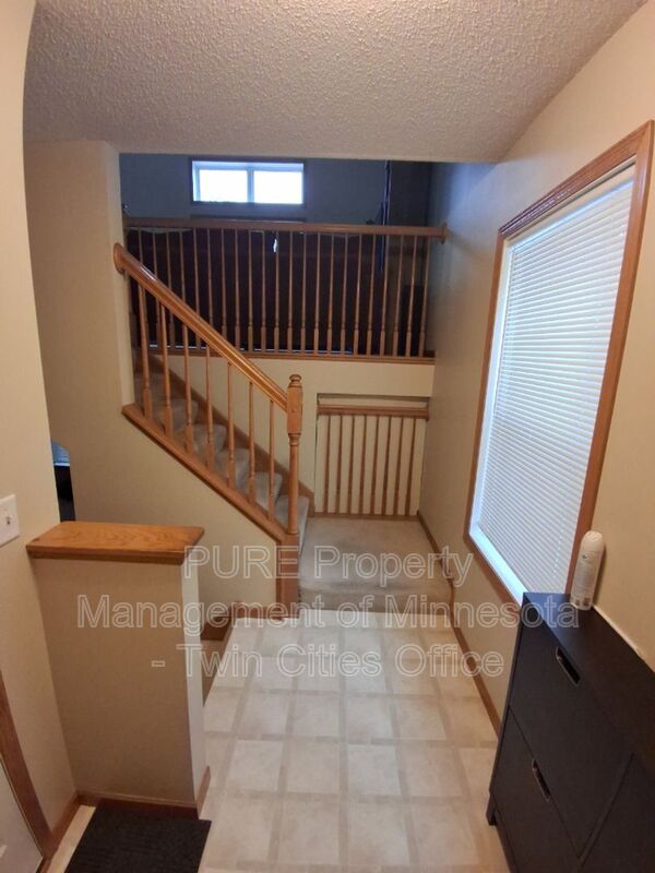 Apple Valley Townhome: 15626 Float Ct