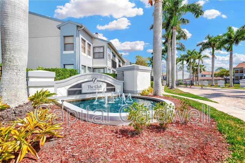 Clearwater Condo: 1900 Pelican Landing Blvd