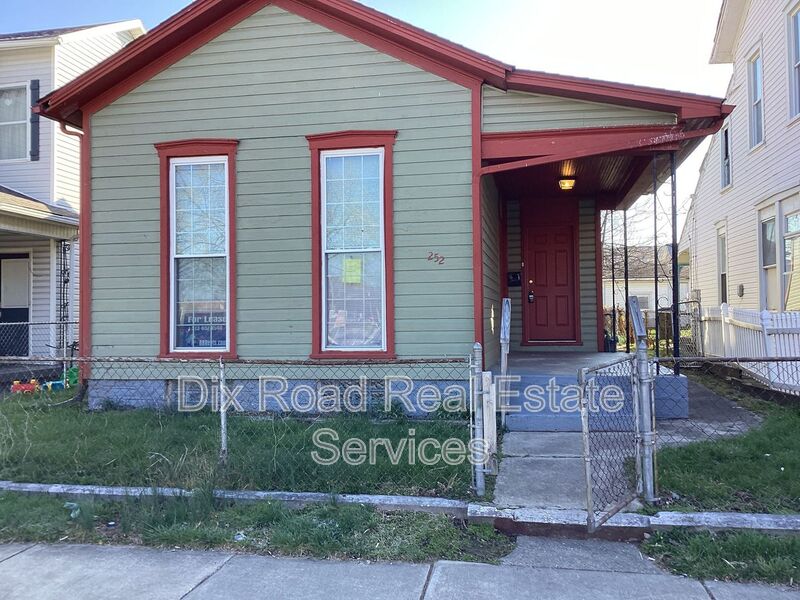 Dayton House: 252 McClure Street